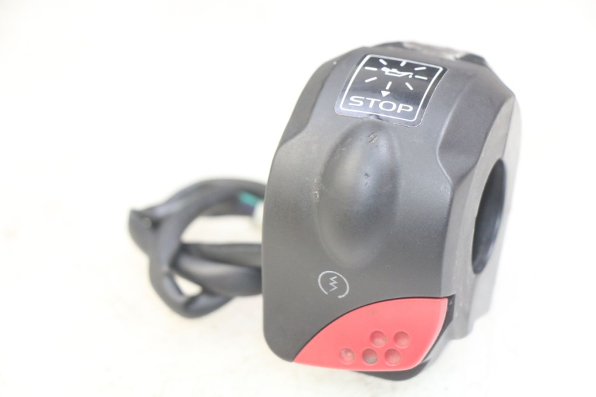 photo de COMMODO DROIT PEUGEOT LUDIX 50 (2008 - 2017)