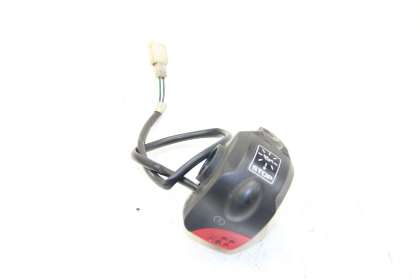 photo de COMMODO DROIT PEUGEOT LUDIX 50 (2008 - 2017)