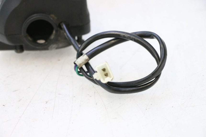 photo de COMMODO DROIT PEUGEOT LUDIX 50 (2008 - 2017) - Autre angle de vue