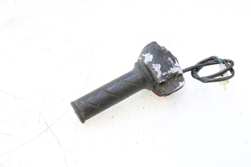 photo de COMMODO DROIT PEUGEOT LUDIX ONE 50 (2004 - 2013) - Détail de la pièce