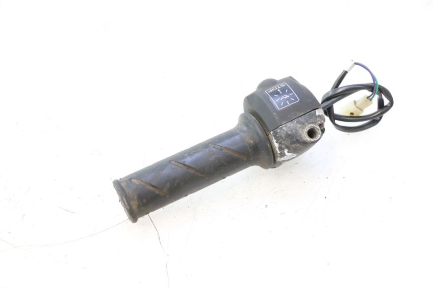 photo de COMMODO DROIT PEUGEOT LUDIX ONE 50 (2004 - 2013) - Pièce contrôlée