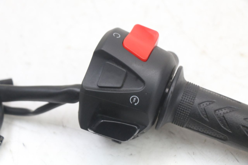photo de COMMODO DROIT MASAI SCRAMBLER SPORT 125 (2021 - 2025)