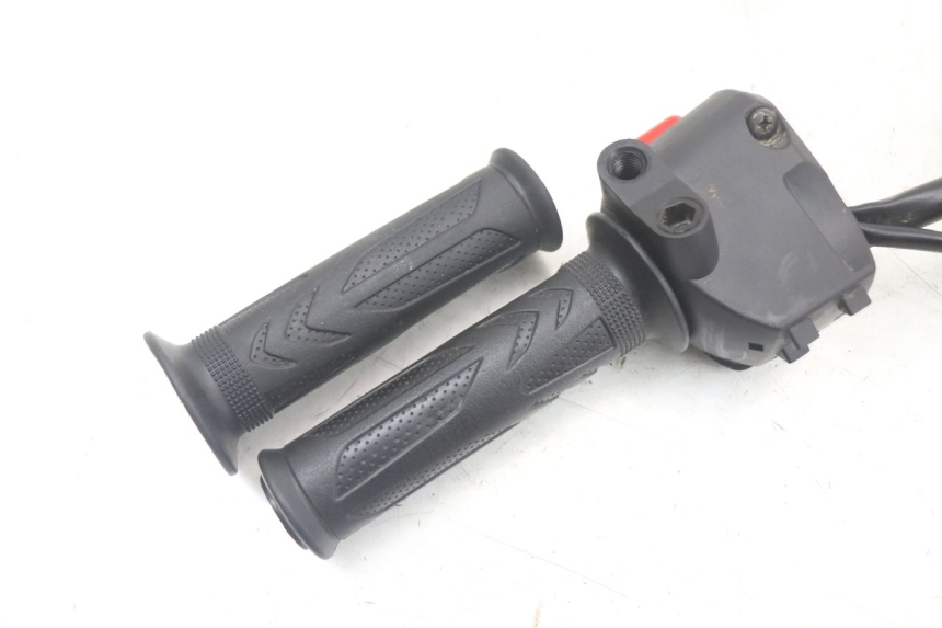 photo de COMMODO DROIT MASAI SCRAMBLER SPORT 125 (2021 - 2025)
