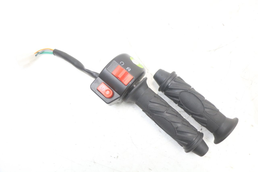 photo de COMMODO DROIT MASH LEGEND'R 4T 50 (2021 - 2025)