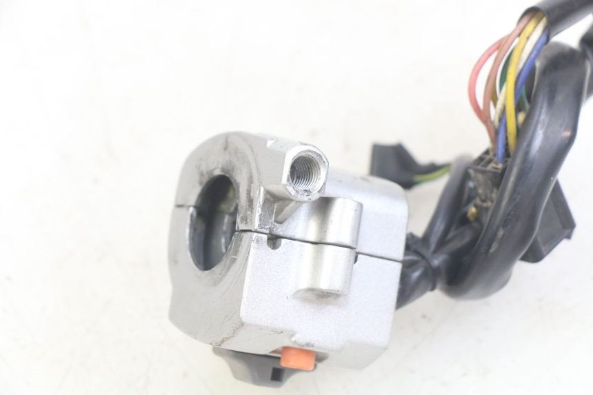 photo de COMMODO DROIT SYM MIO 50 (2011 - 2017)