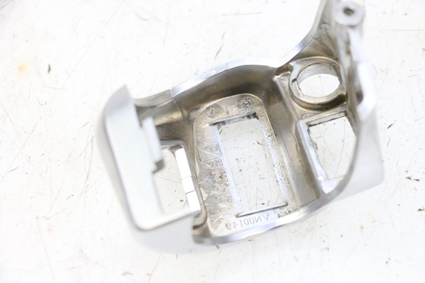 photo de COMMODO DROIT PIAGGIO MP3 HPE 300 (2019 - 2026) - Autre angle de vue