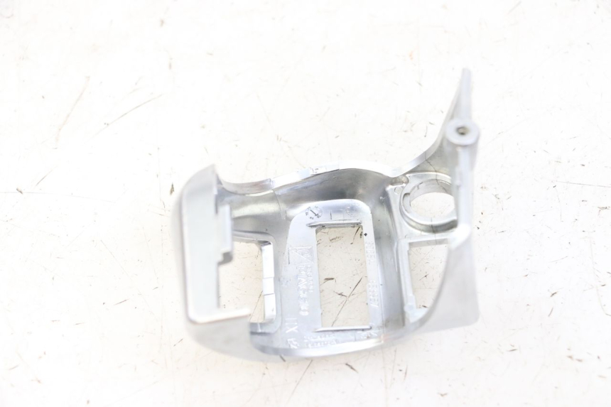 photo de COMMODO DROIT PIAGGIO MP3 500 (2014 - 2016)