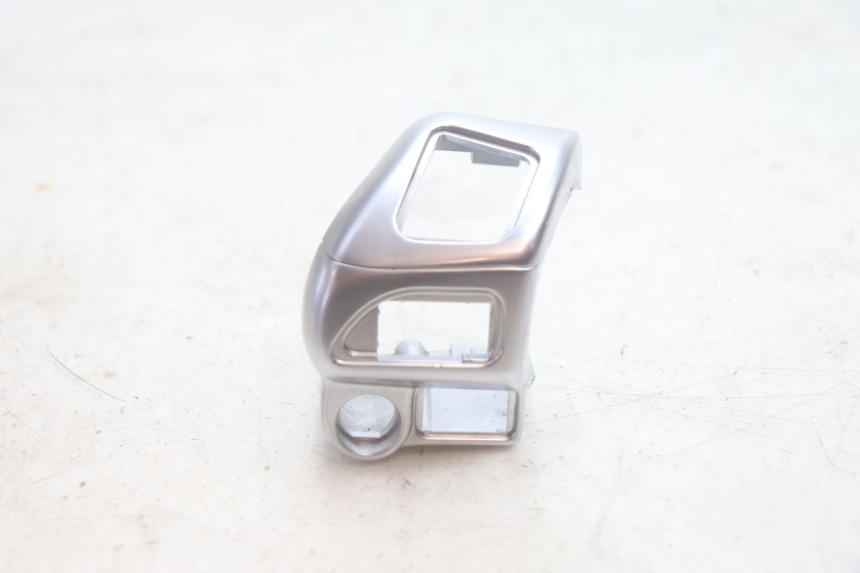 photo de COMMODO DROIT PIAGGIO MP3 125 (2006 - 2014) - Vue principale