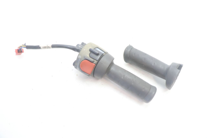 photo de COMMODO DROIT MBK NITRO 50 (2004 - 2008) - Vue principale