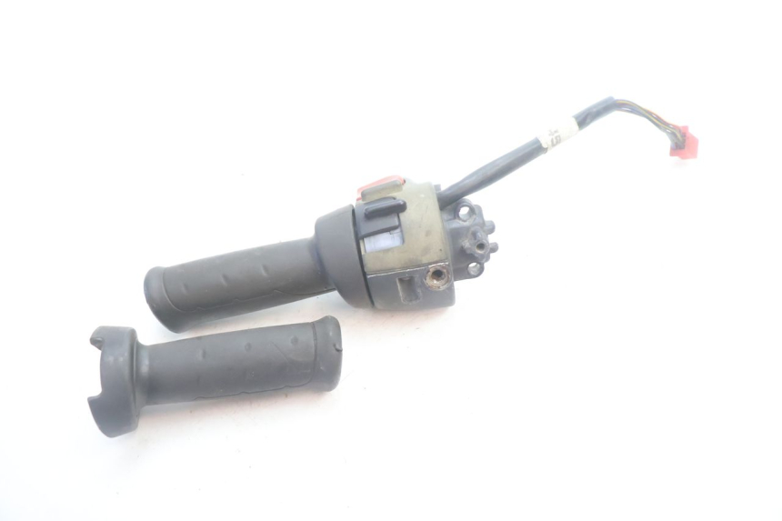 photo de COMMODO DROIT MBK NITRO 50 (2004 - 2008) - Autre angle de vue