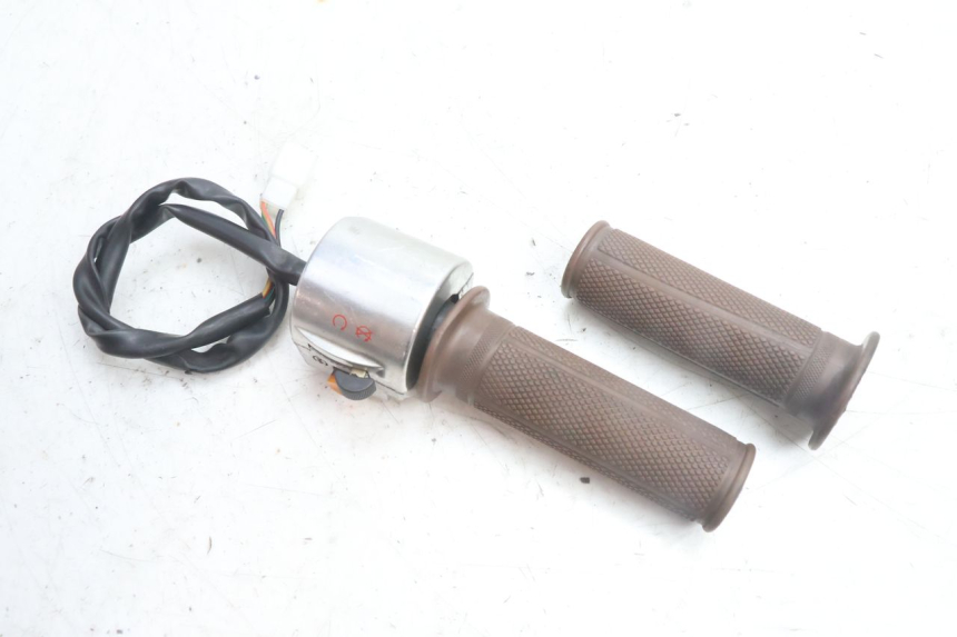 photo de COMMODO DROIT JM MOTORS OLDIES 4T 50 (2010 - 2020) - Autre angle de vue