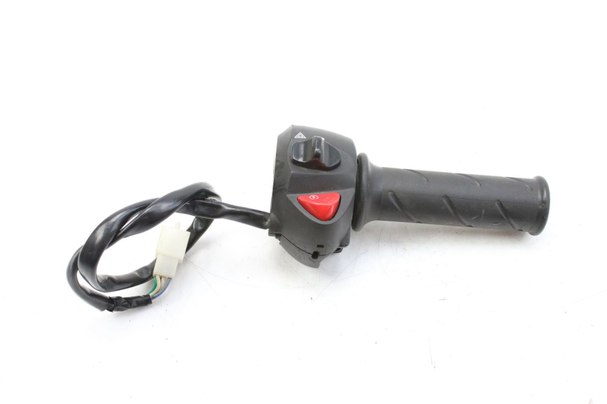 photo de COMMODO DROIT PEUGEOT CITYSTAR 125 (2011 - 2017)