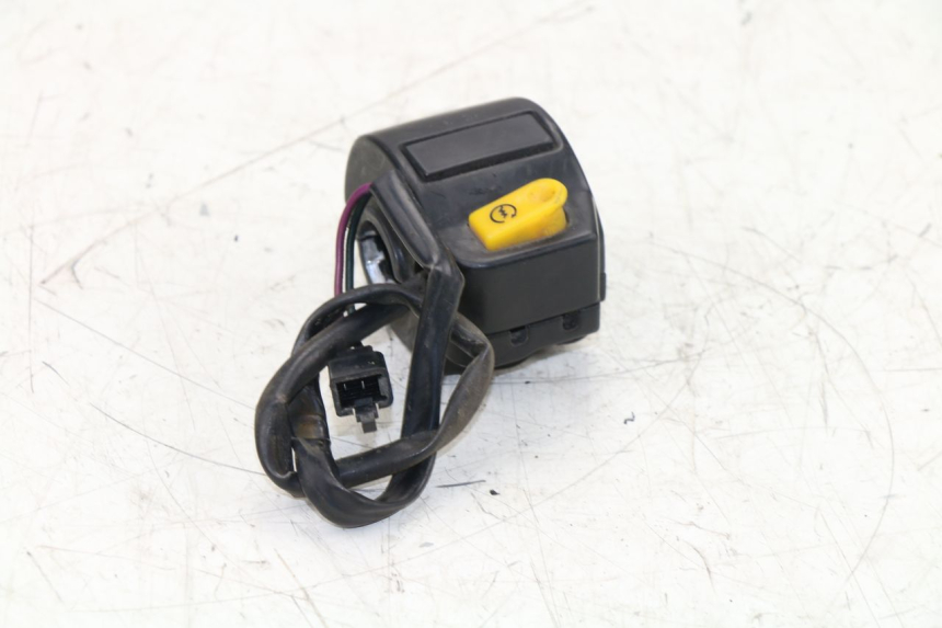 photo de COMMODO DROIT PEUGEOT KISBEE 4T 50 (2010 - 2017)