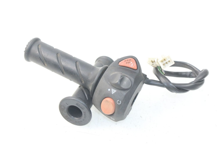 photo de COMMODO DROIT PEUGEOT SATELIS 300 (2012 - 2015)