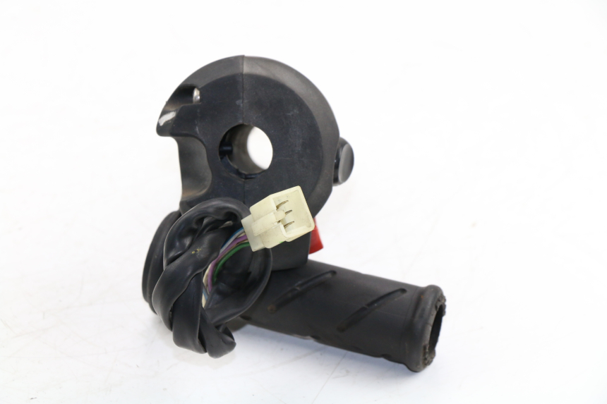 photo de COMMODO DROIT PEUGEOT SATELIS COMPRESSOR K15 125 (2006 - 2009)