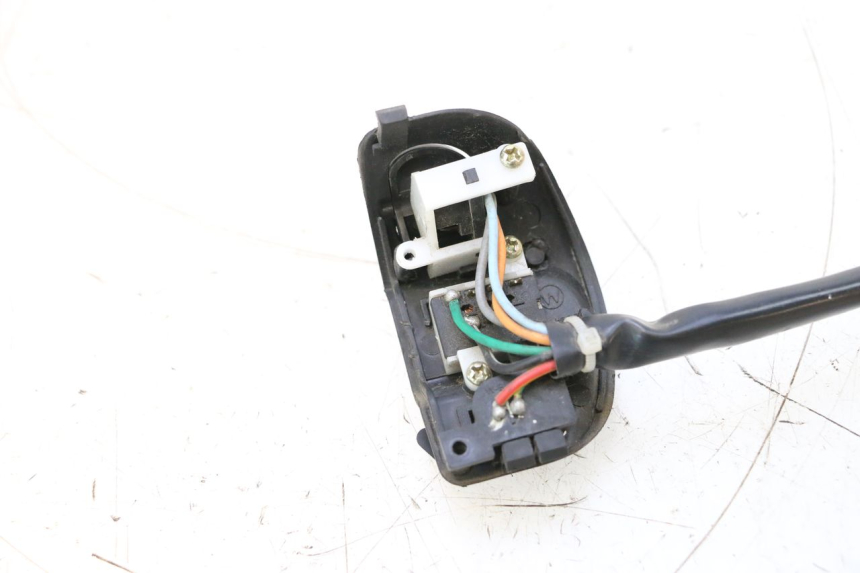 photo de COMMODO DROIT EFUN PUSA 1 - Points de fixation