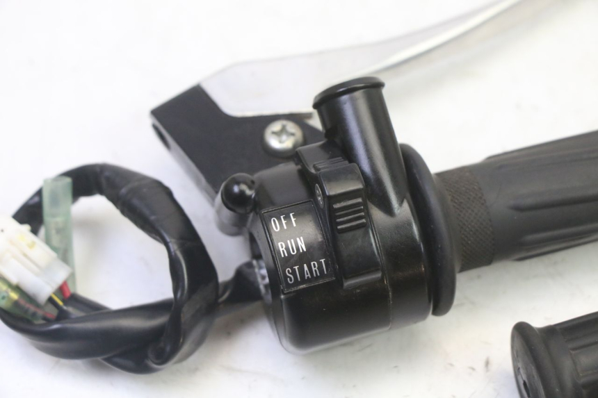 photo de COMMODO DROIT YAMAHA PW 50 (1984 - 2020)