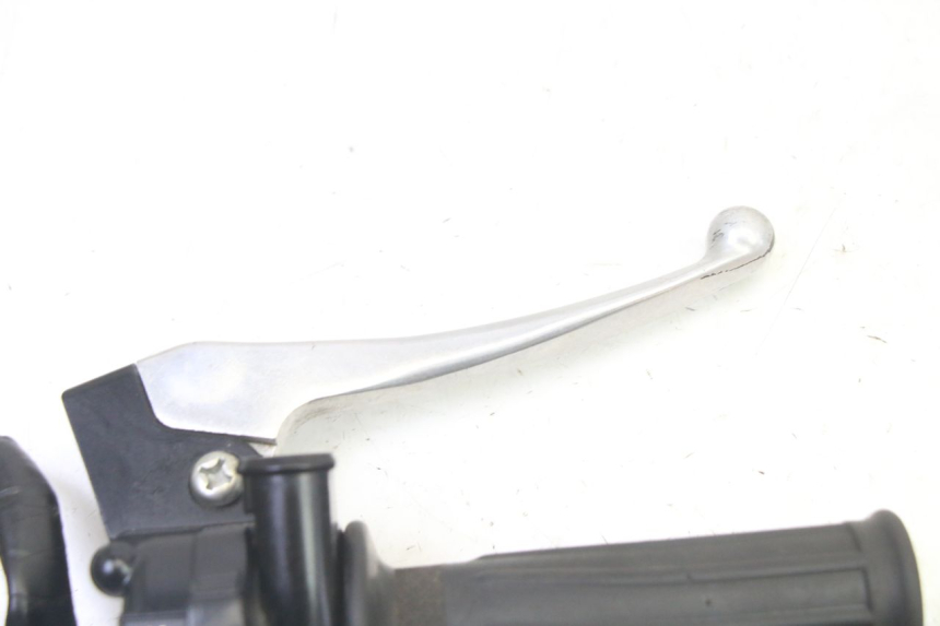 photo de COMMODO DROIT YAMAHA PW 50 (1984 - 2020)