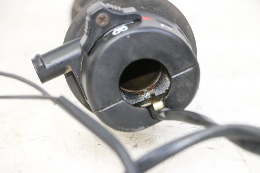 photo de COMMODO DROIT YAMAHA PW 80 (1983 - 2014)