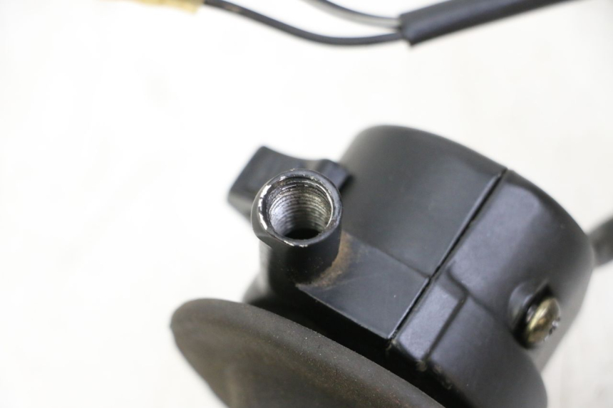photo de COMMODO DROIT YAMAHA PW 80 (1983 - 2014)