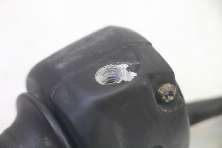 photo de COMMODO DROIT RIDE RACE 2T 50 (2012 - 2017) - Gros plan technique