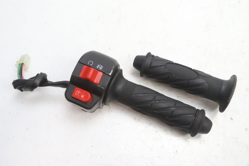photo de COMMODO DROIT RIDE RACE GT 2T 50 (2012 - 2017) - Vue principale