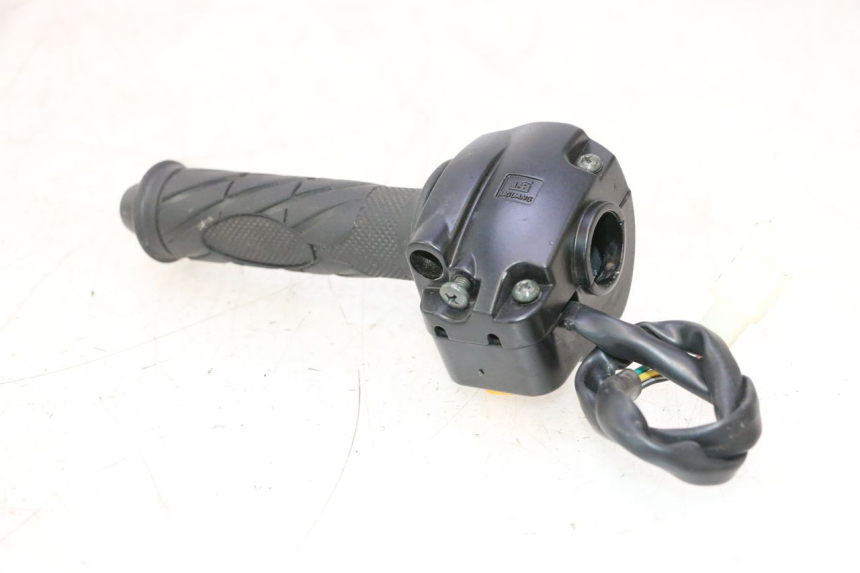 photo de COMMODO DROIT TNT MOTOR ROMA 10' 2T 50 (2011 - 2018) - Gros plan technique