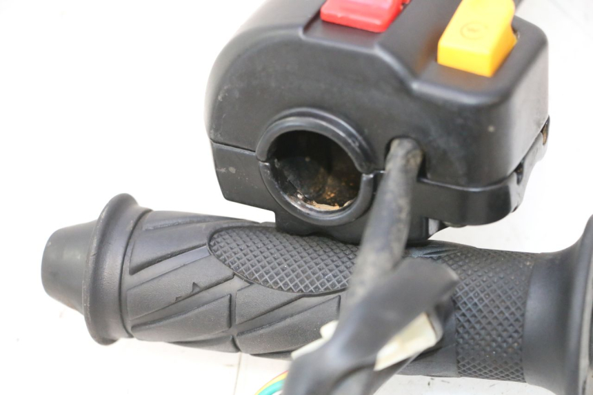 photo de COMMODO DROIT TNT MOTOR ROMA 12' 2T 50 (2007 - 2018) - Zoom état d’usage