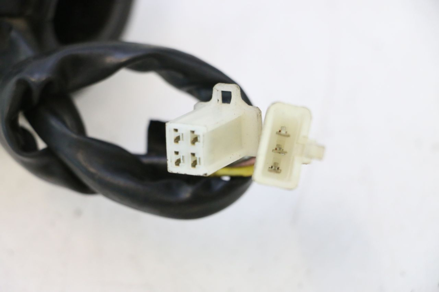 photo de COMMODO DROIT KEEWAY RY6 2T 50 (2011 - 2019) - Gros plan technique