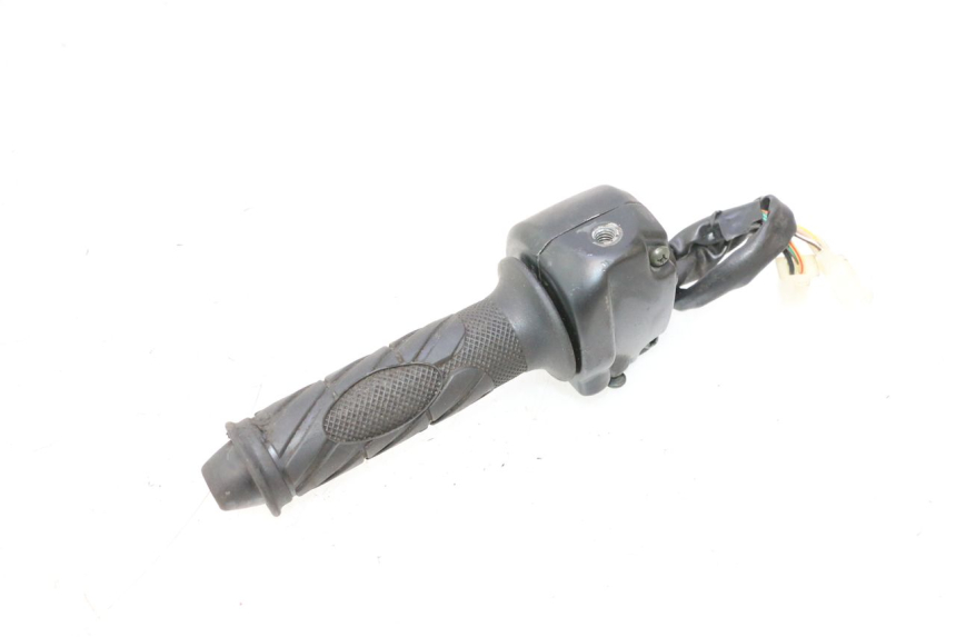 photo de COMMODO DROIT KEEWAY RY6 2T 50 (2011 - 2019) - État de surface