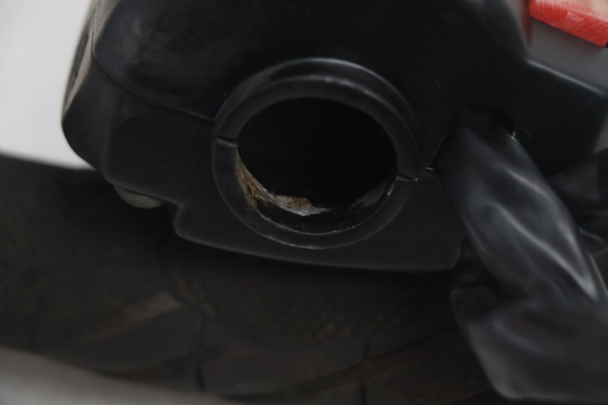 photo de COMMODO DROIT KEEWAY RY6 2T 50 (2011 - 2019) - Points de fixation