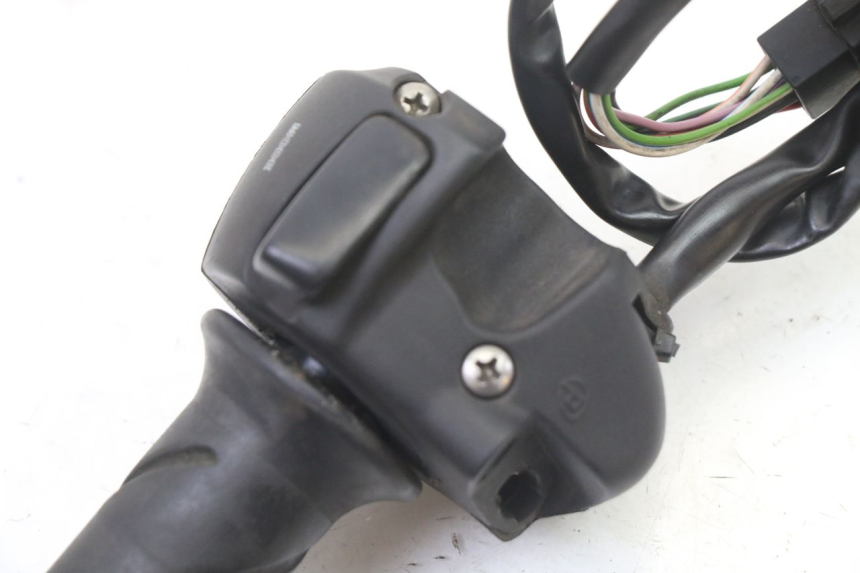 photo de COMMODO DROIT PEUGEOT SATELIS 125 (2013 - 2018)