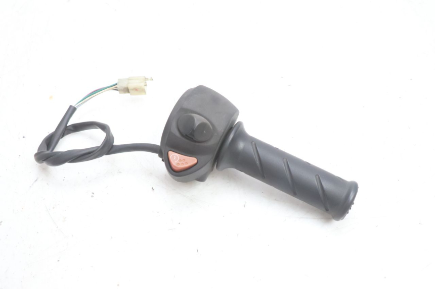photo de COMMODO DROIT PEUGEOT SATELIS 125 (2006 - 2009) - Vue principale