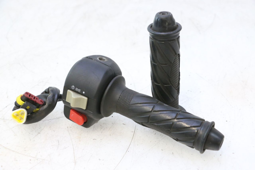 photo de COMMODO DROIT RIDE SLASH 2T 50 (2012 - 2014) - Pièce contrôlée