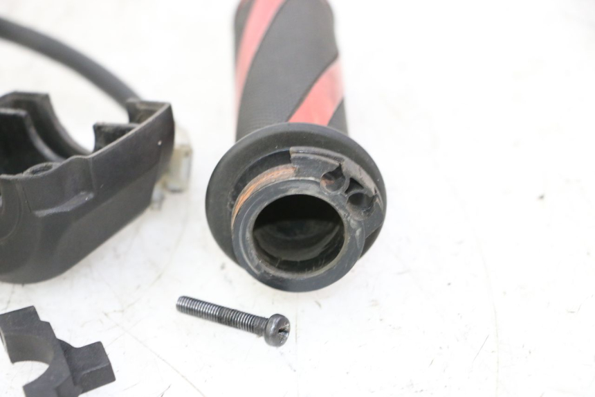 photo de COMMODO DROIT APRILIA SR R 2T LC 50 (2018 - 2021)