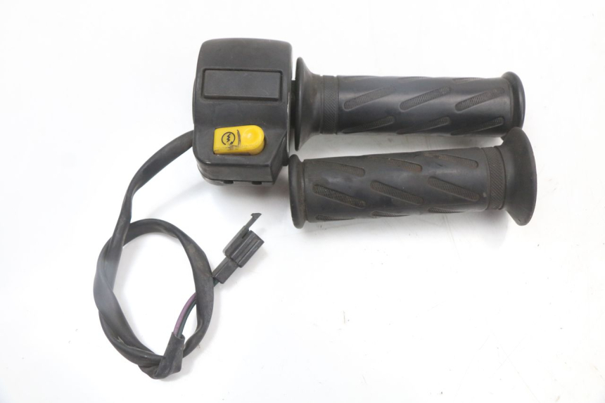 photo de COMMODO DROIT PEUGEOT STREETZONE 2T 50 (2014 - 2019)