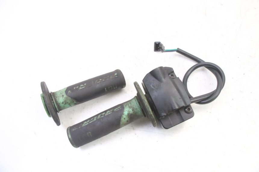 photo de COMMODO DROIT PEUGEOT STREETZONE I NAKED 2T 50 (2018 - 2020)