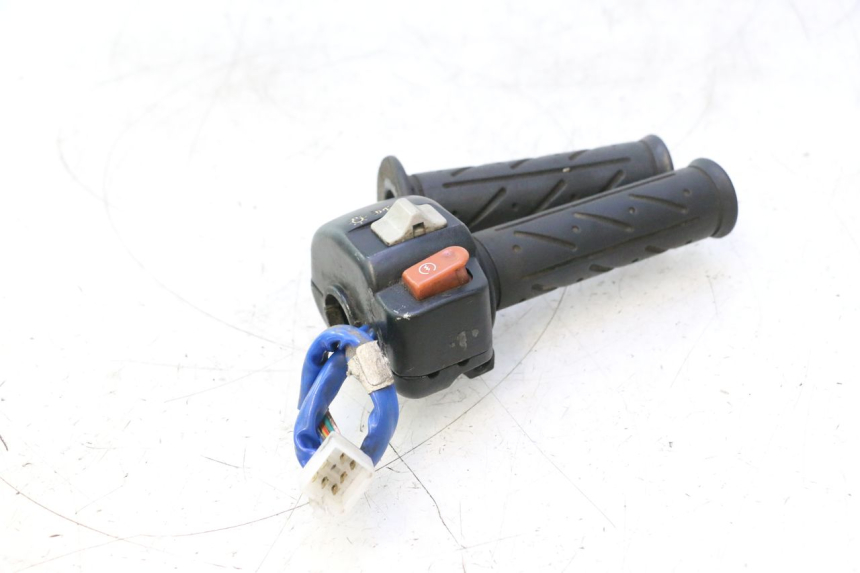 photo de COMMODO DROIT KYMCO SUPER 8 2T 50 (2007 - 2013) - Vue d’ensemble