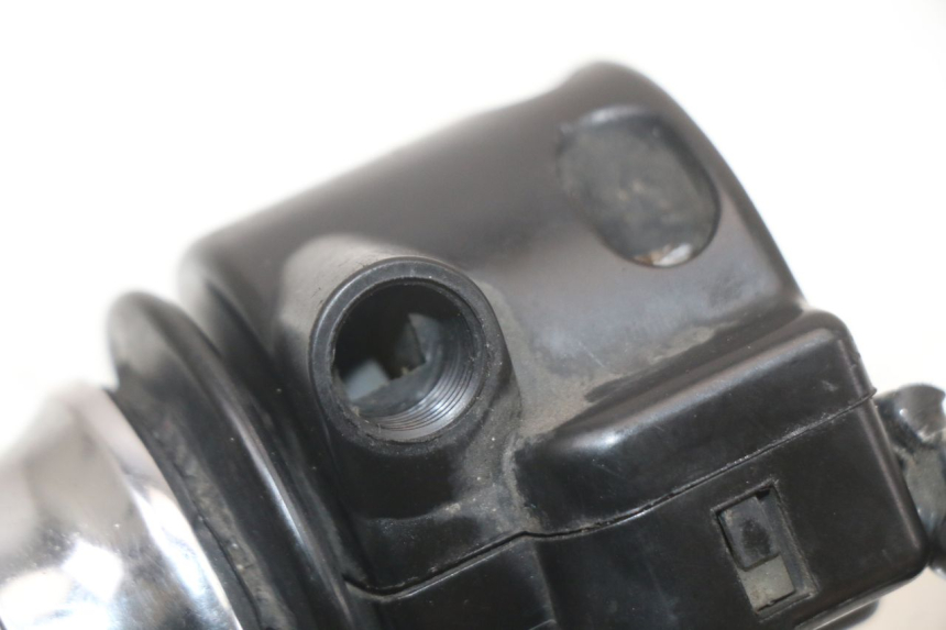 photo de COMMODO DROIT SUZUKI GSX E 250 (1982 - 1983)