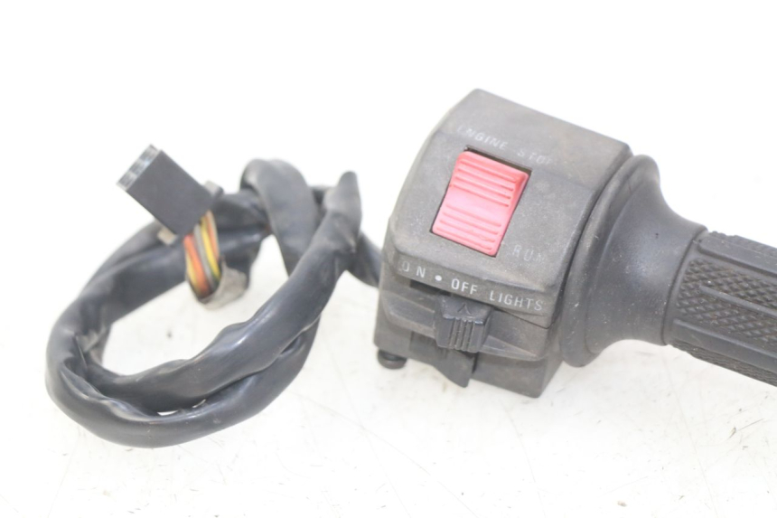 photo de COMMODO DROIT SUZUKI GSX-F GSX  F 1100 (1988 - 1994)