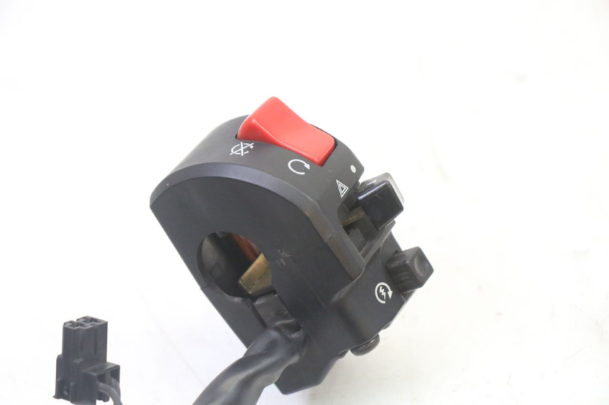 photo de COMMODO DROIT SUZUKI SV S 650 (2003 - 2009)