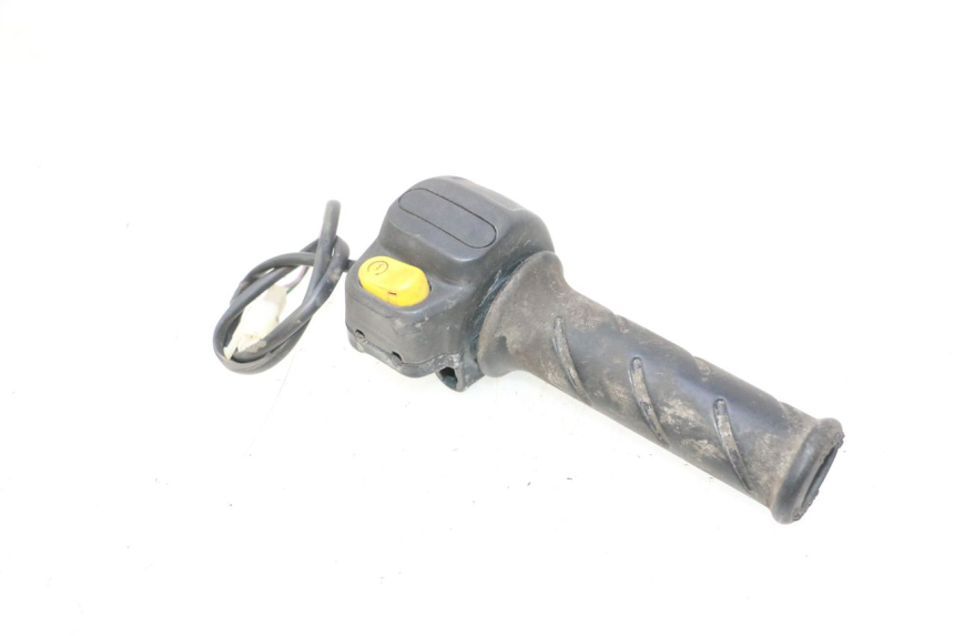 photo de COMMODO DROIT PEUGEOT TKR TREKKER FURIOUS 50 (2005 - 2014) - Vue principale