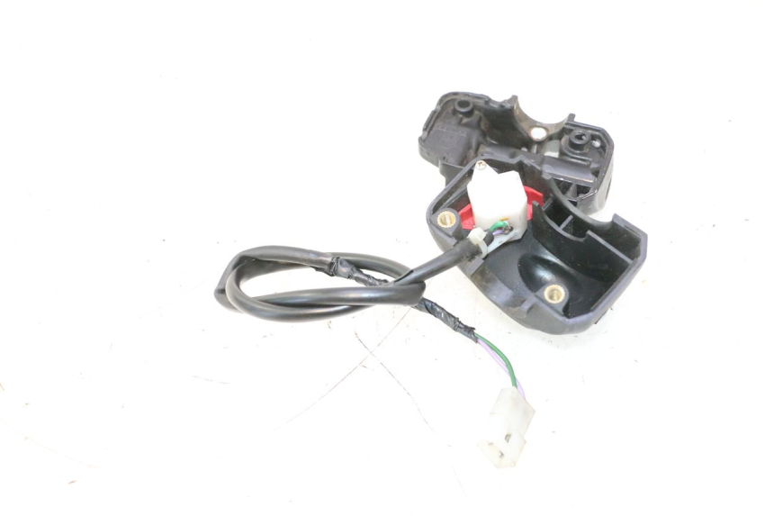photo de COMMODO DROIT PEUGEOT TREKKER TKR 50 (2005 - 2014) - Zoom état d’usage