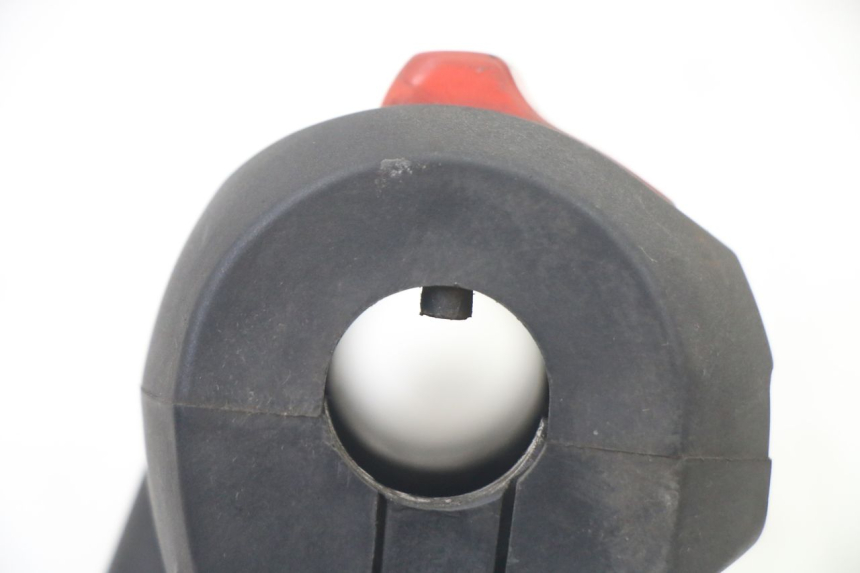 photo de COMMODO DROIT SUZUKI UH BURGMAN 125 (2002 - 2006)