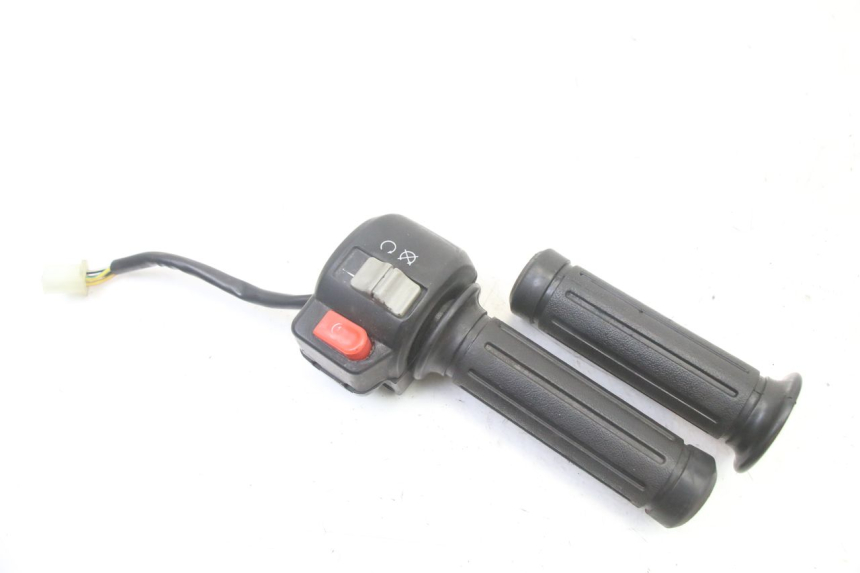 photo de COMMODO DROIT PEUGEOT V-CLIC VCLIC 50 (2007 - 2013)