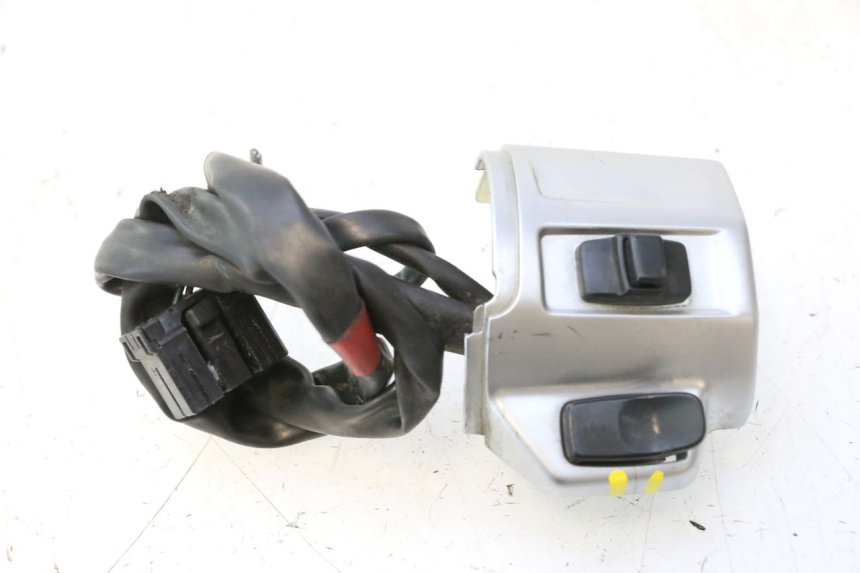 photo de COMMODO DROIT PIAGGIO VESPA PRIMAVERA 2T 50 (2013 - 2018) - Vue principale