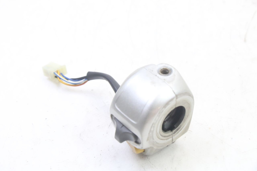 photo de COMMODO DROIT YAMAHA WHY 50 (1998 - 2000)