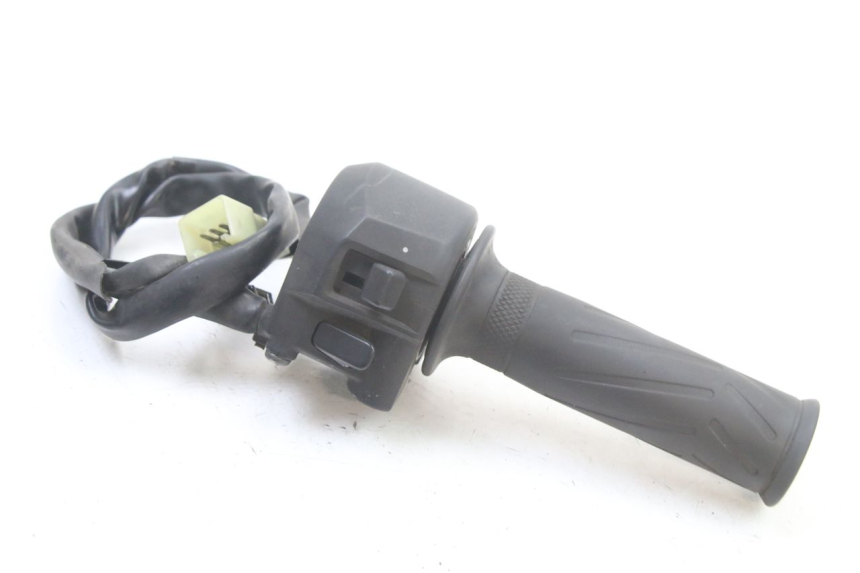 photo de COMMODO DROIT YAMAHA X-MAX XMAX ABS 250 (2010 - 2012) - Vue principale