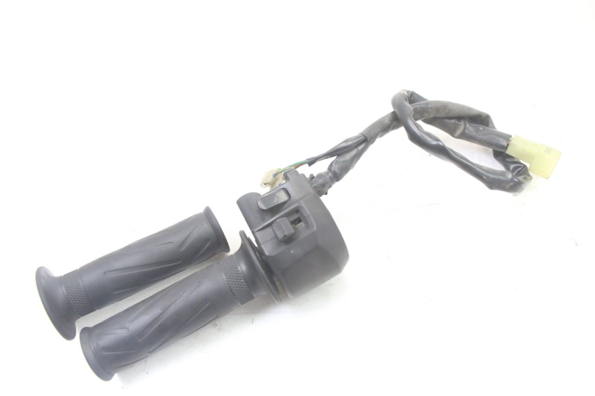 photo de COMMODO DROIT YAMAHA X-MAX XMAX 125 (2010 - 2014)