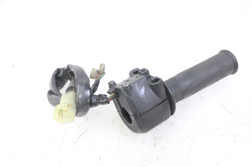 photo de COMMODO DROIT YAMAHA X-MAX XMAX 125 (2010 - 2014)